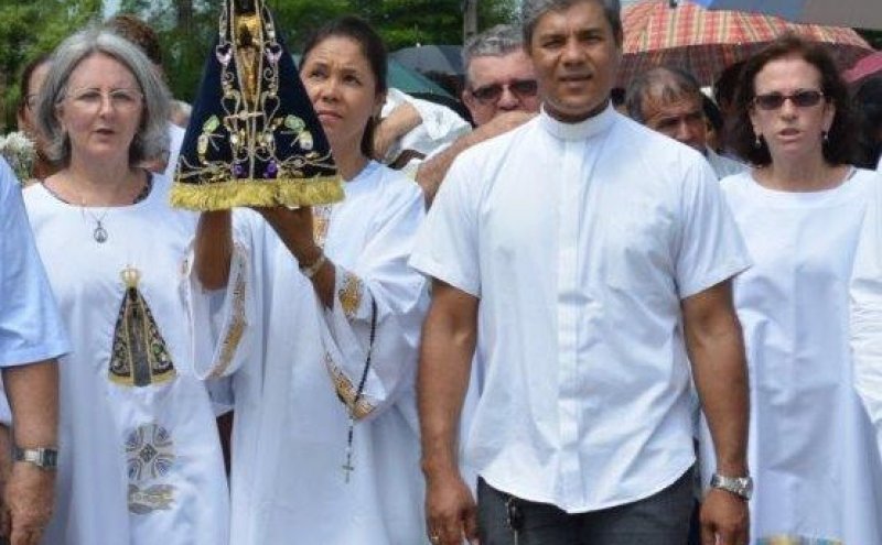 Padre Natal de Ouro Preto  assume a Paroquia de  Jaru