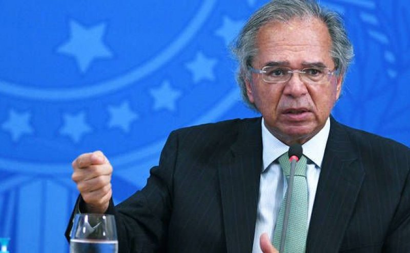 Paulo Guedes entrega primeira fase da proposta de reforma tributária