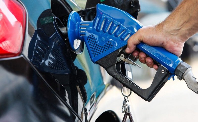 Gasolina com novo padrão passa a valer nesta segunda; veja perguntas e respostas