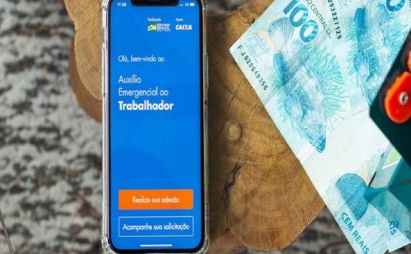 DÚVIDA: Congresso quer manter Auxílio de R$ 600, governo diz não ter dinheiro