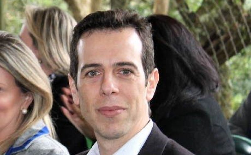 Bolsonaro escolhe Renato Feder para ser novo ministro da Educação