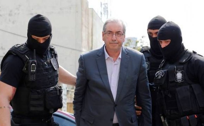 TRF-4 mantém Eduardo Cunha em prisão preventiva domiciliar