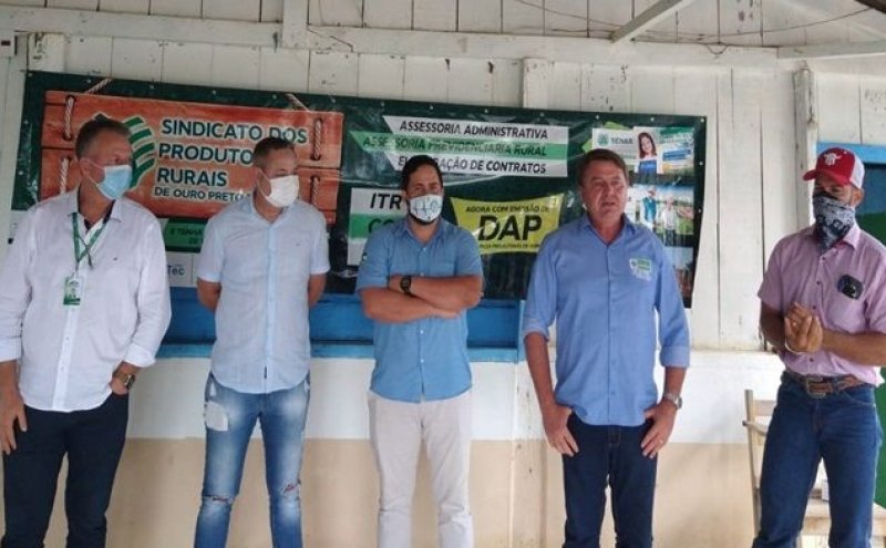 Secretário da agricultura Evandro Padovani visita associação Rural em Ouro  Preto do Oeste