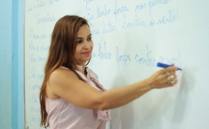 Governo de Rondônia programa pagamento do retroativo salarial dos professores para outubro