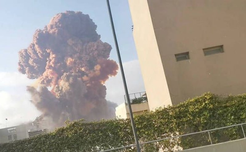 Explosões no porto de Beirute, Líbano, causam grande destruição